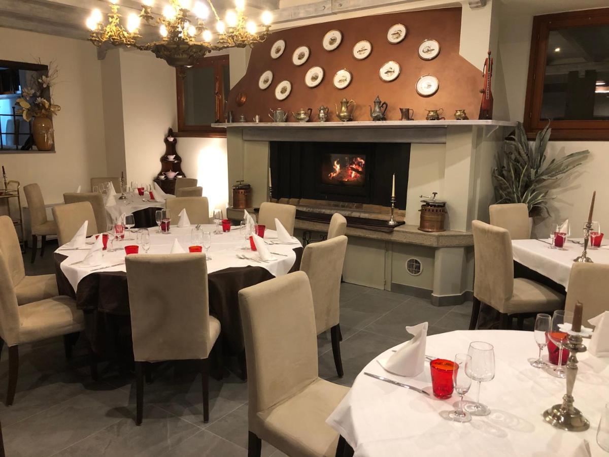 Hotel Locanda Rossa Romans di Varmo Esterno foto