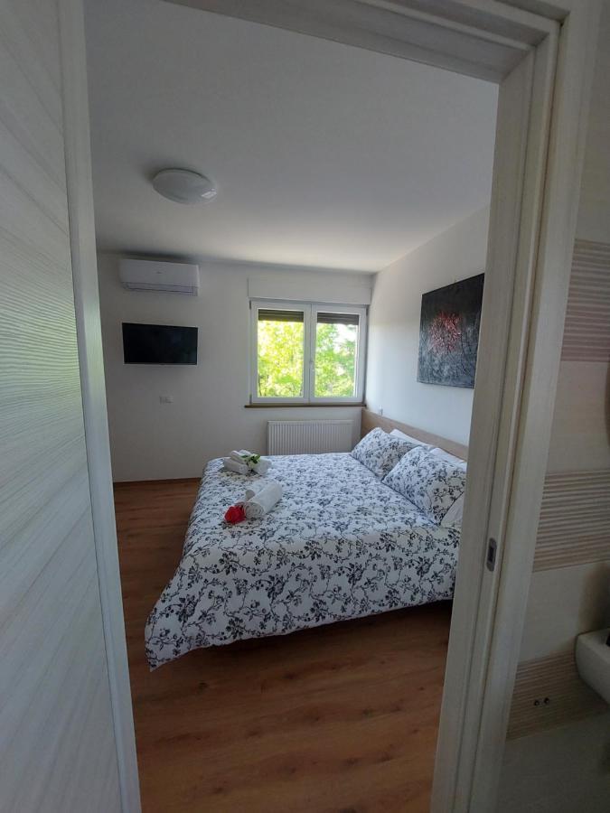 Hotel Locanda Rossa Romans di Varmo Esterno foto