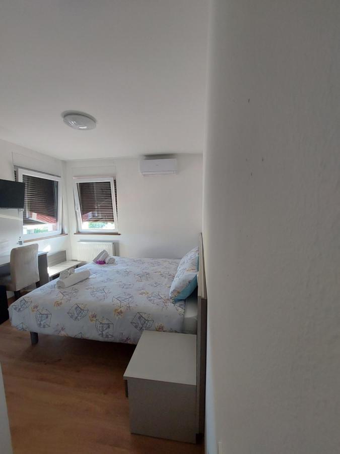 Hotel Locanda Rossa Romans di Varmo Esterno foto