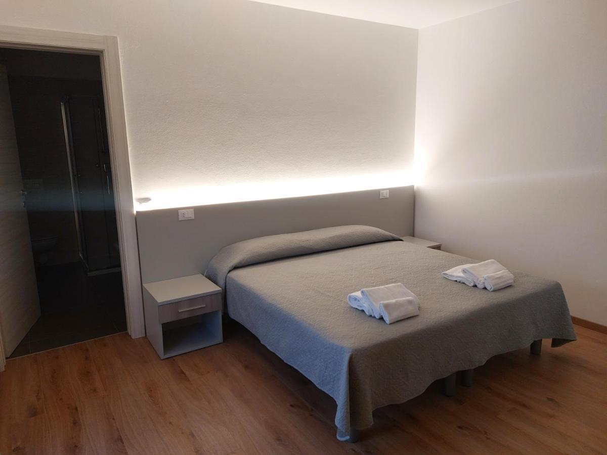 Hotel Locanda Rossa Romans di Varmo Esterno foto