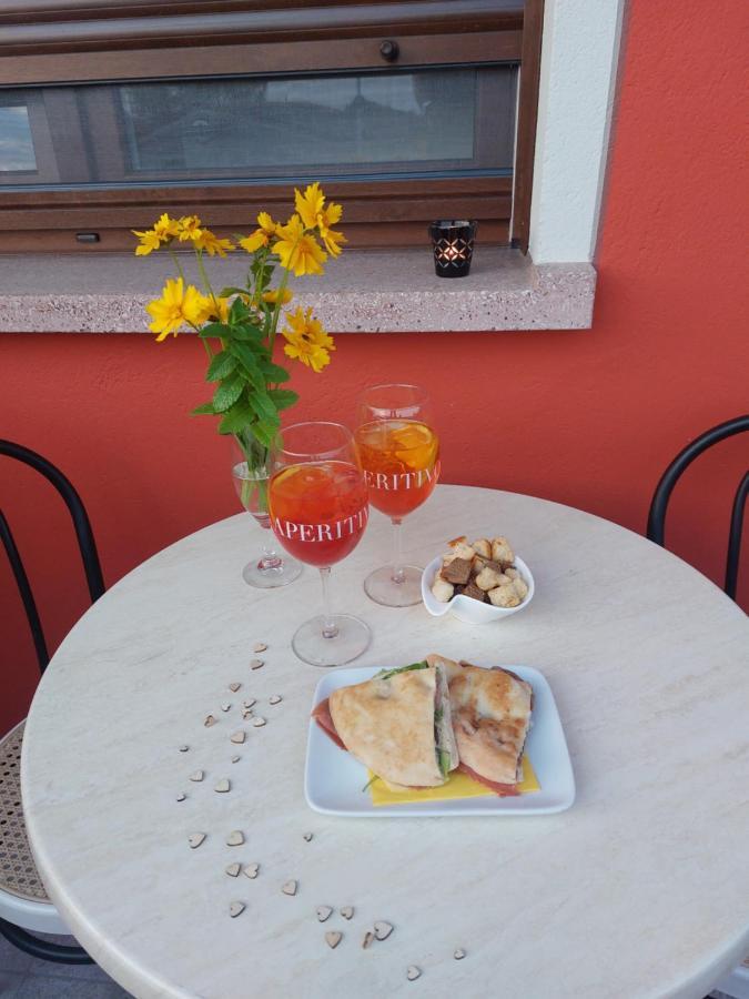 Hotel Locanda Rossa Romans di Varmo Esterno foto