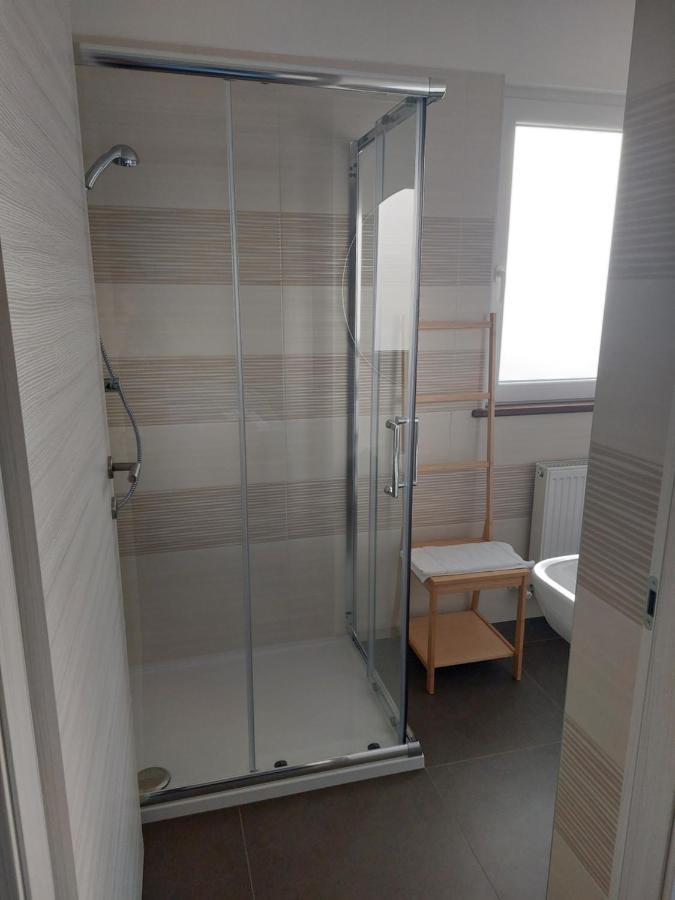 Hotel Locanda Rossa Romans di Varmo Esterno foto